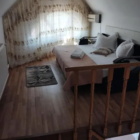 아파트 Florelena Năvodari